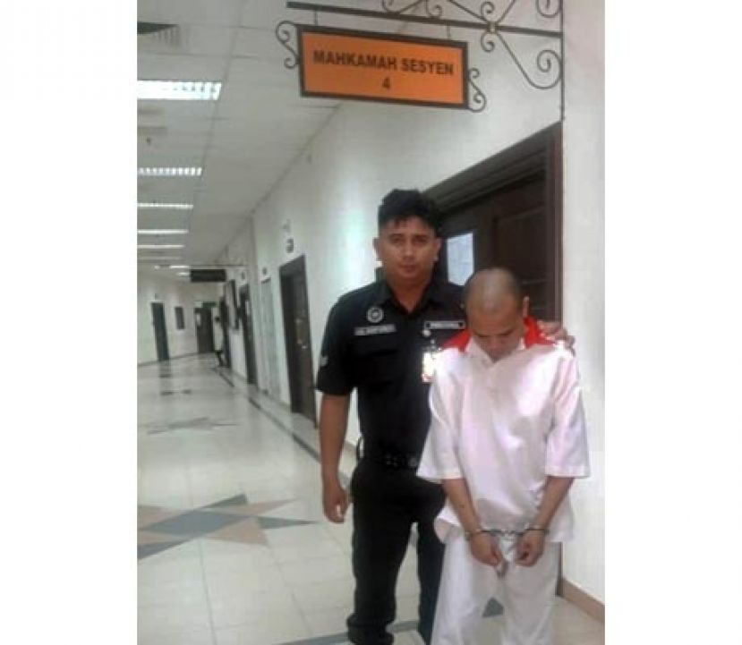  3年来，不断对受害人进行性攻击的男子，在面对判决后，被押离开法庭时摄。