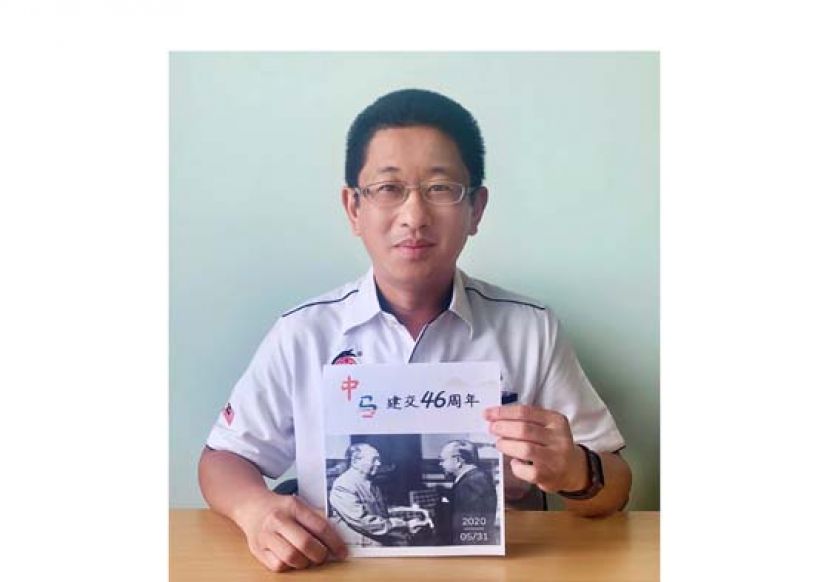 留华砂总总会长黄首詠。