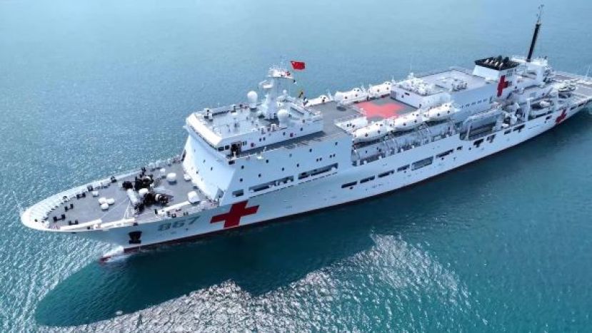 中国海军舰艇首次停靠南美国家乌拉圭。