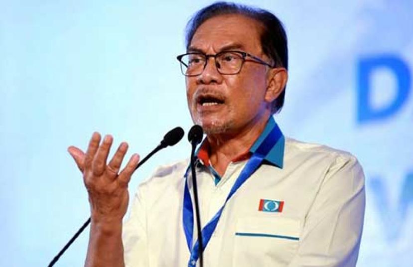 ●拿督斯里安华。