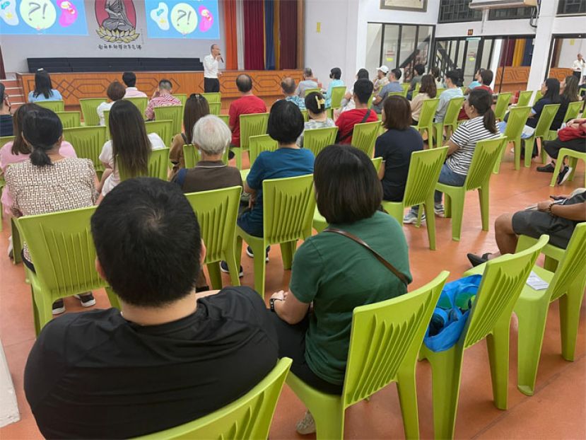 讲师江泽鼎强调，在家庭性教育中， 父母可尝试理解孩子关于性的观点，并保持开放的态度与孩子交流。