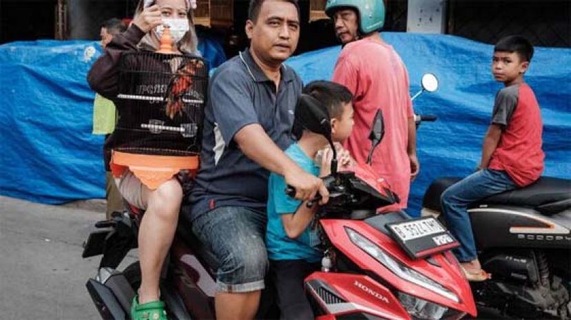 印尼新冠确诊暴增 政府吁口罩、洗手、疫苗、快筛。