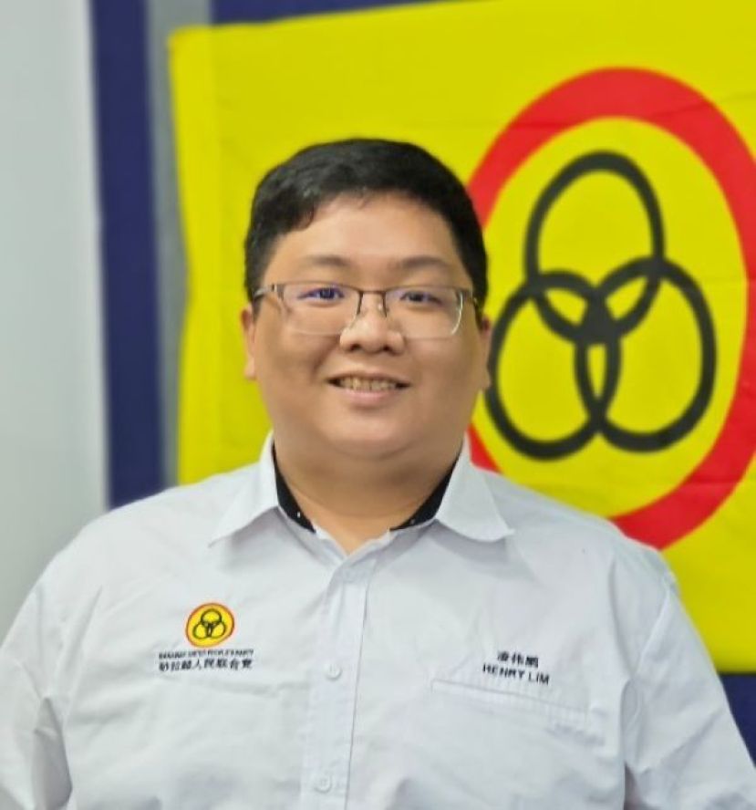 砂拉越人联党中央青年总团团委凌伟鹏。