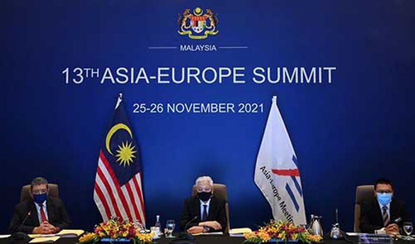 ●首相依斯迈沙比里(中)在第13届亚欧峰会（ASEM）线上会议上致词。