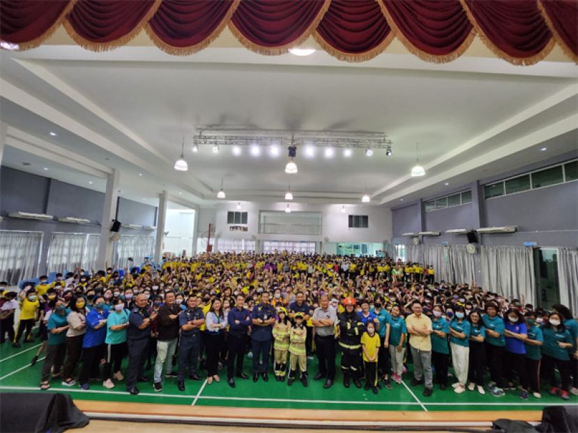 四小1000名师生参与防火意识活动