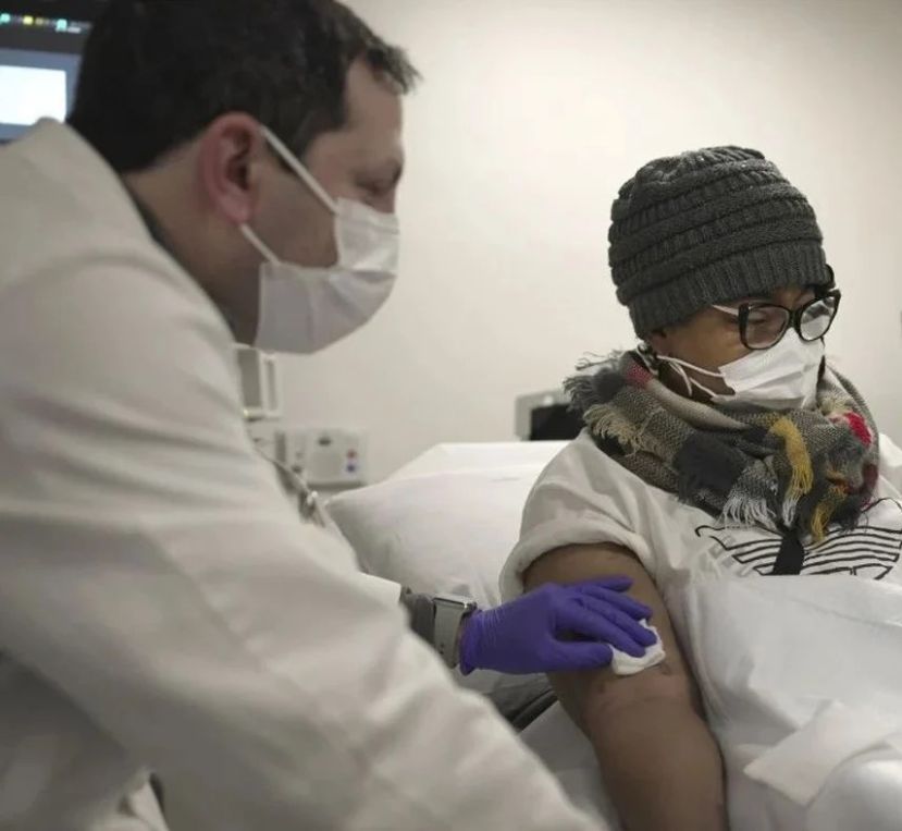  美国女子鲁尼去年11月接受基改猪肾移植手术。