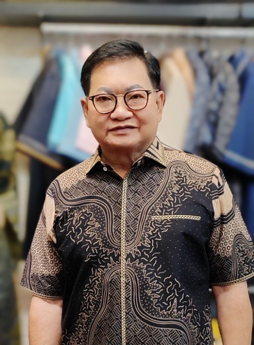 斯木省华总会长兼成邦江中华总商会会长拿督吴标生博士。