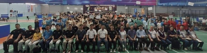 2026年&ldquo;谁羽争锋&rdquo;BW挑战杯华小羽毛球锦标赛9.0赛会上的大合照。
