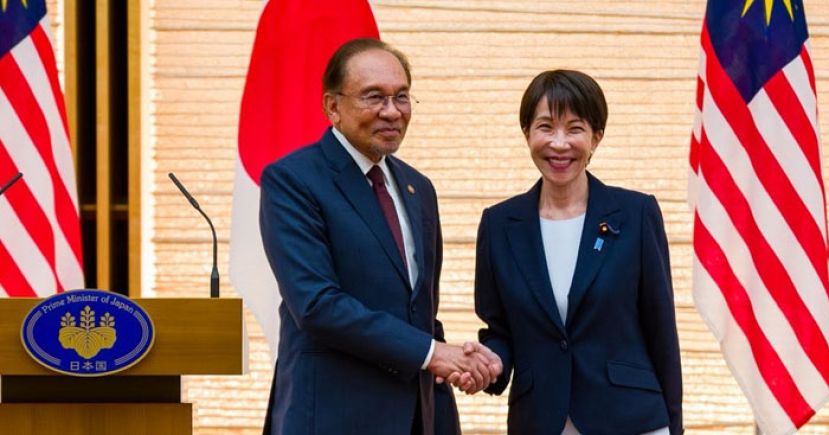 首相安华与日本首相高市早苗会面。