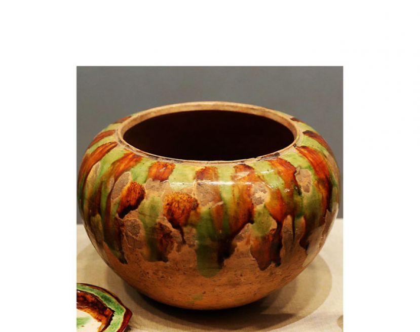 三彩钵 辽代 首都博物馆藏。