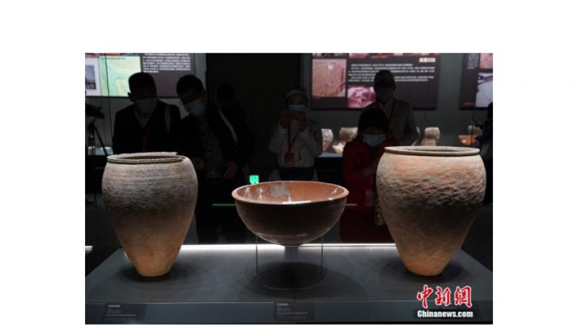 位于三门峡市的庙底沟仰韶文化博物馆。图为展出的陶器。