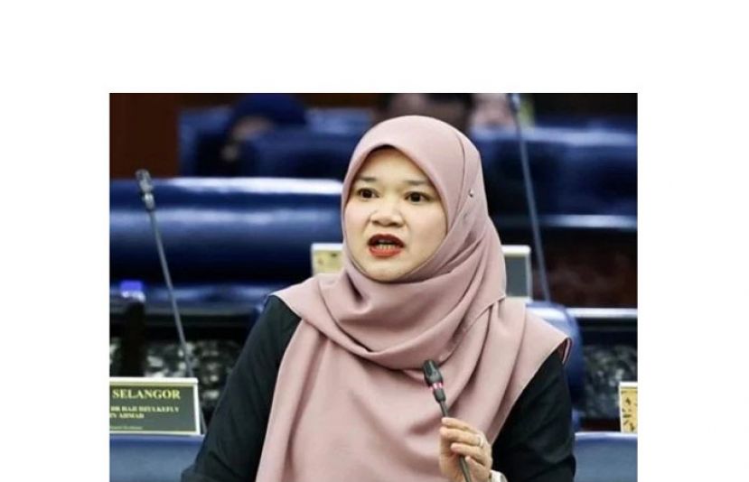 教育部长法丽娜。