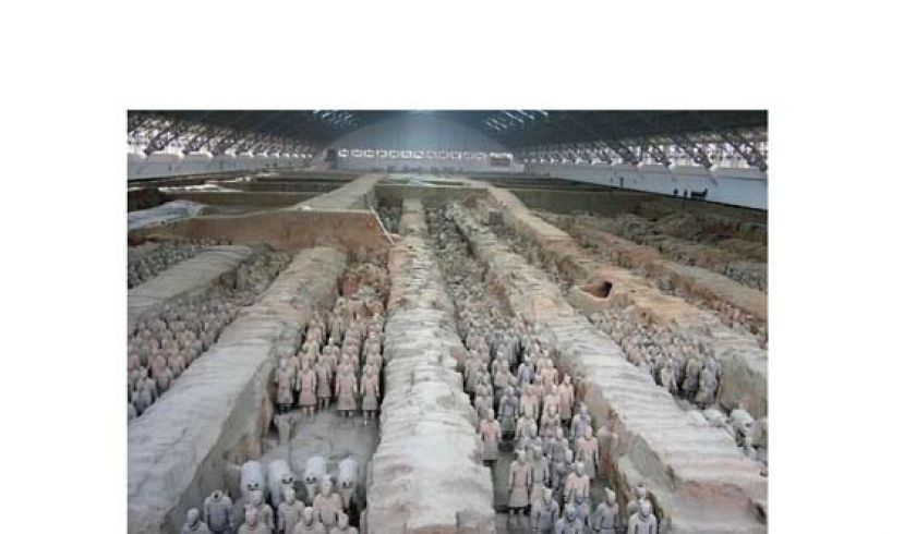 秦始皇陵及兵马俑坑。