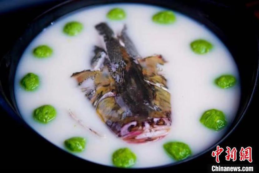 菜肴曹操鱼头。