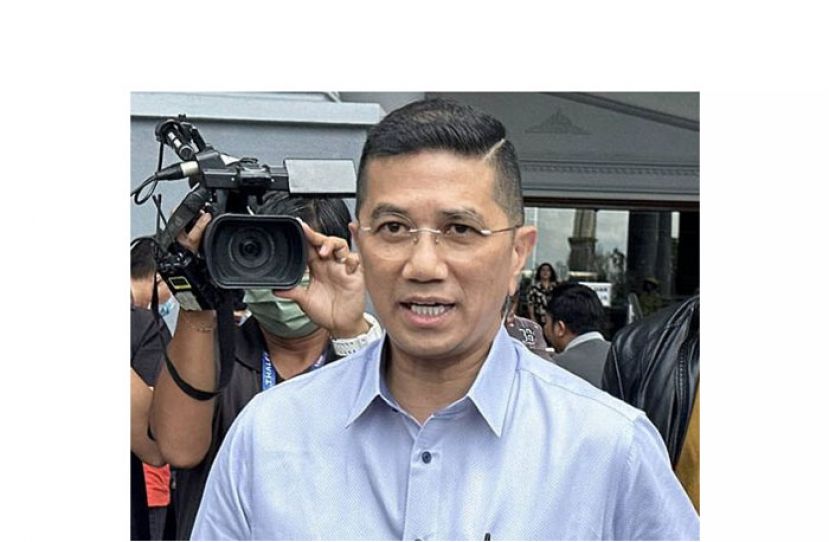 拿督斯里阿兹敏。