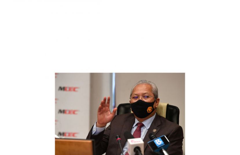 巫统哥德烈区部主席丹斯里安努亚慕沙遭革除党籍。