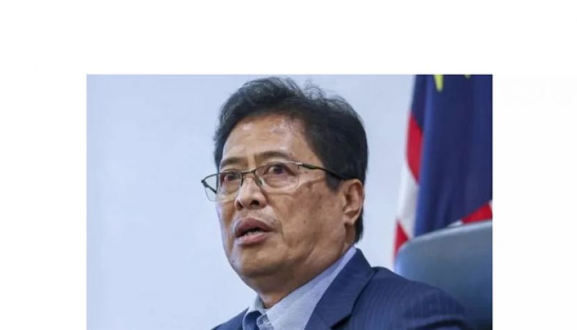 丹斯里阿占巴基。