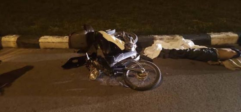 骑士失控撞分界堤，不幸当场丧生。