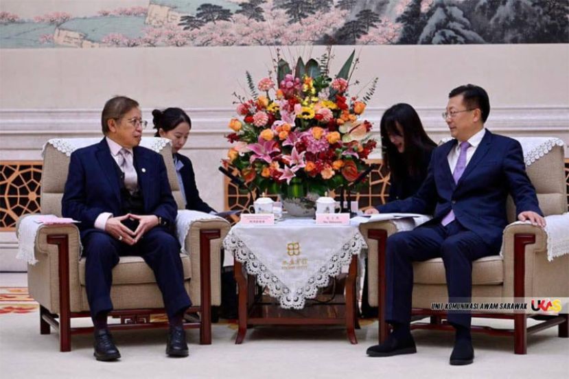 砂拉越总理与江苏省人民政府对话会
