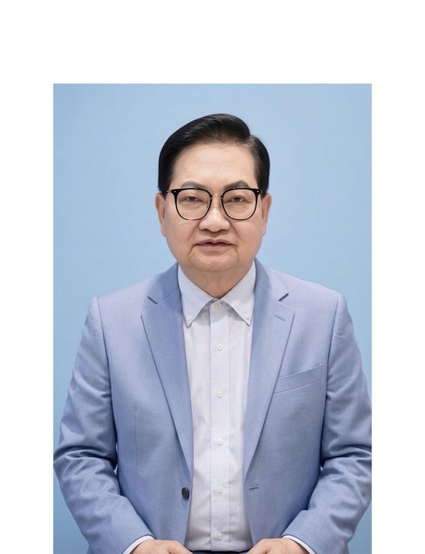 斯木省华总会长兼成邦江中华总商会会长拿督吴标生博士.。