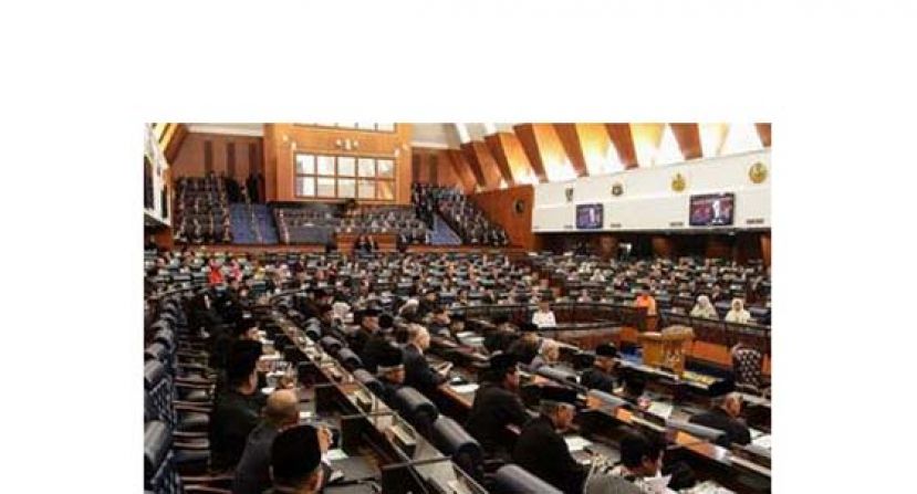 首相署2021年财政预算案的行政拨款以105票支持对95票反对票，获得通过。