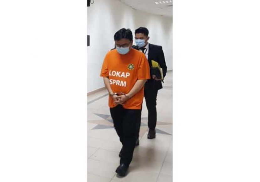 嫌犯出庭时摄。