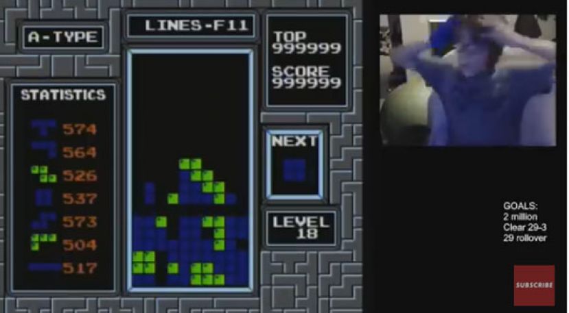 美13岁少年击败俄罗斯方块，高喊&ldquo;我的老天！&rdquo;。