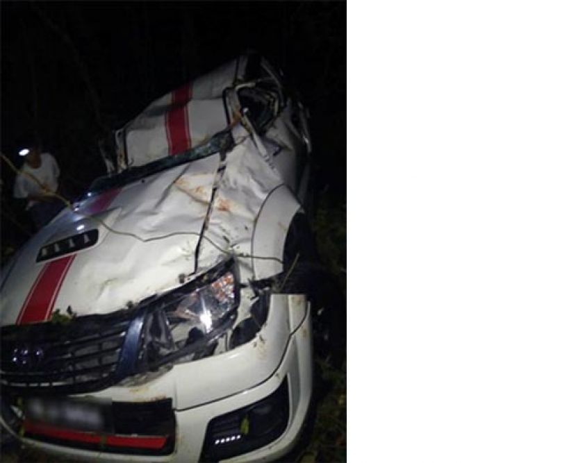 四轮驱动车损坏严重。