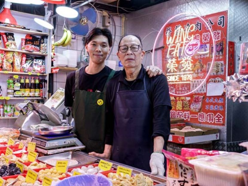 41年老字号冻肉店 父传子二代接手做网购