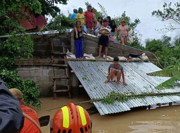 潭美台风袭菲律宾　水淹二楼万人撤离