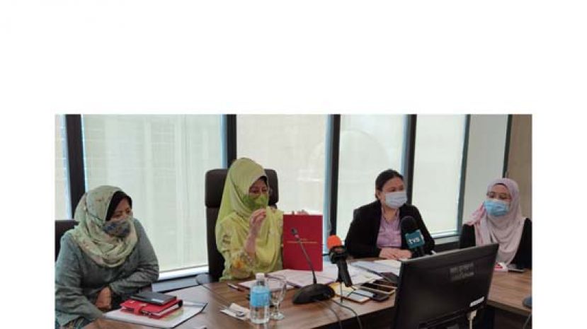 砂福利、幸福社区、妇女、家庭与儿童发展部长拿督斯里陈赛明受访时摄。