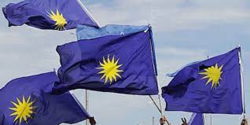 马华在新内阁中任1正部长4副部长