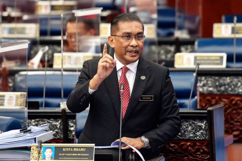 掌管国会及法律事务的首相署部长拿督斯里达基尤丁。