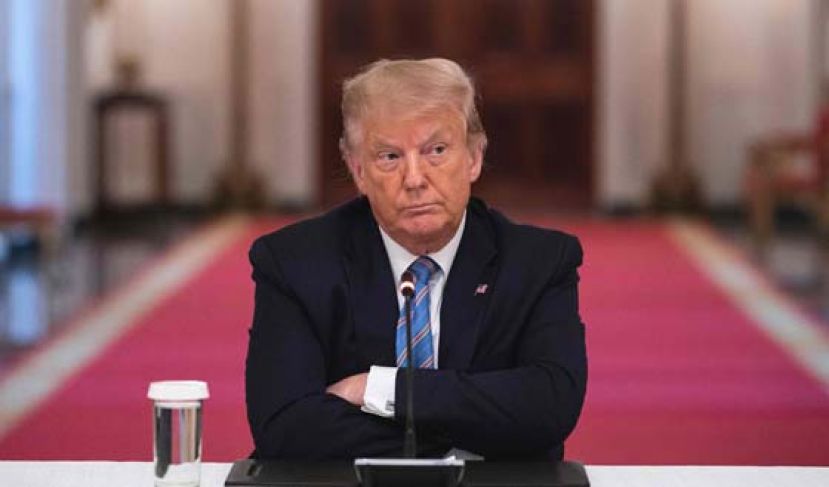 对于法院的裁决，特朗普发推文说：“这都是政治起诉！”