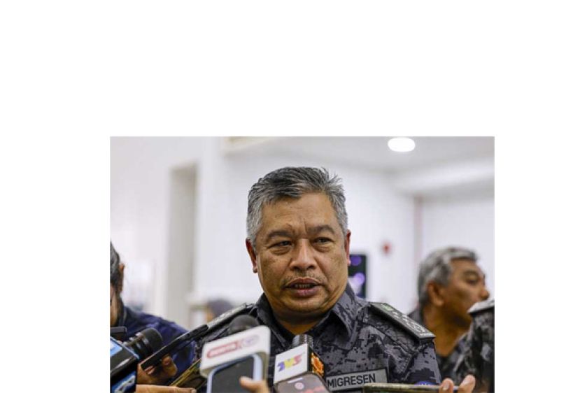 移民局总监拿督扎卡里亚说，目前移民局廉正组已经对有关官员，展开内部纪律调查。