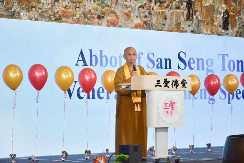 三圣佛堂主持佛声法师。