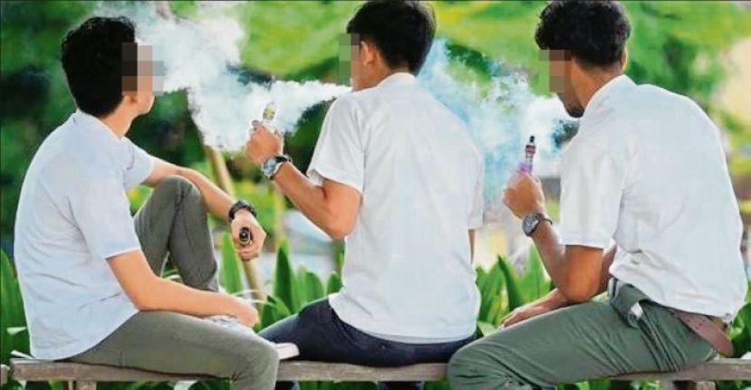 3万8010名中学生  374名小学生吸烟