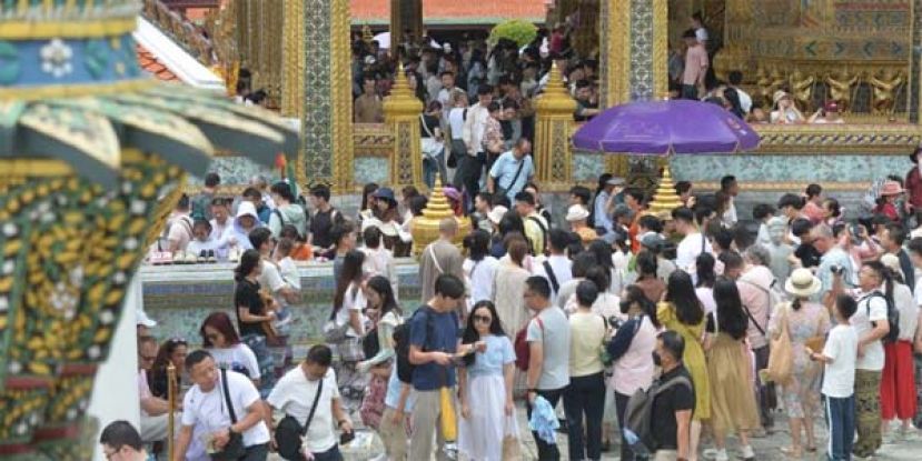 免签便利航班多，中国人赴泰旅游升温。