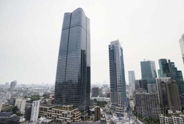 日本由于地理环境和城市规划问题，并不热衷盖高楼。图为330米高的&ldquo;麻布台HILLS森JP TOWER&rdquo;。