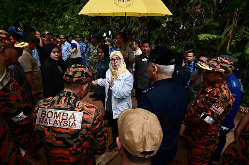 国家元首后到土崩灾区巡视