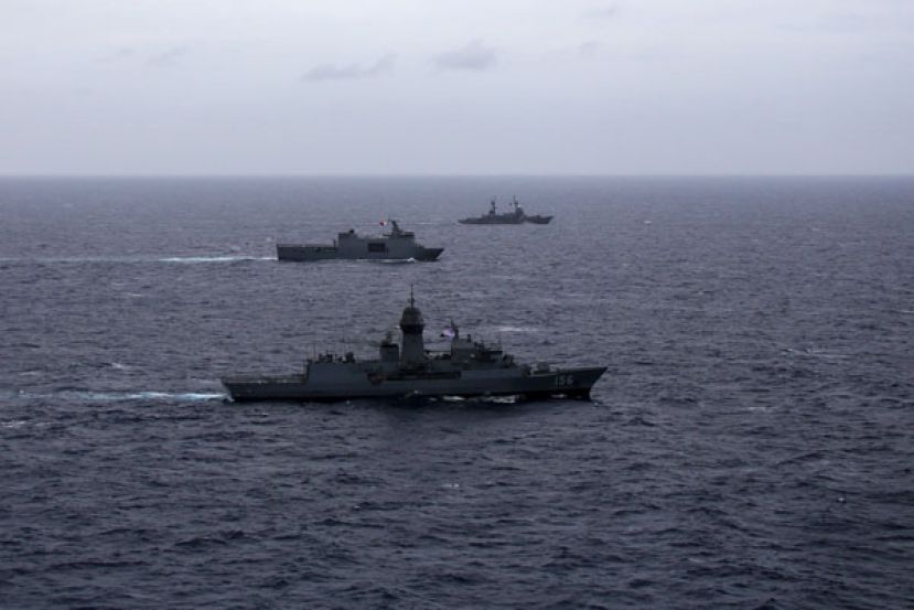 澳洲军舰日前与菲律宾军舰首次执行联合航行，以增强区域稳定力度。