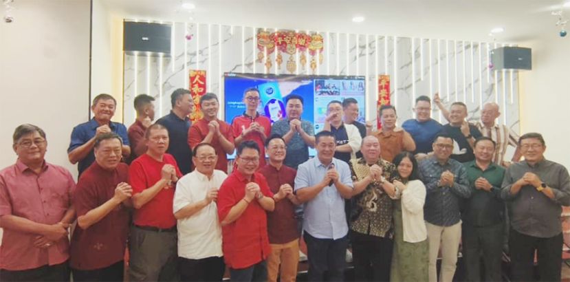 德光贸易有限公司举办2025年新春年宴，邀请代议士、众多社团好友及商界伙伴齐聚一堂，共同庆祝新春佳节。