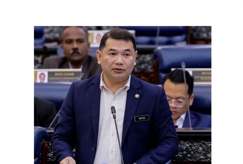 经济部长拉菲兹。