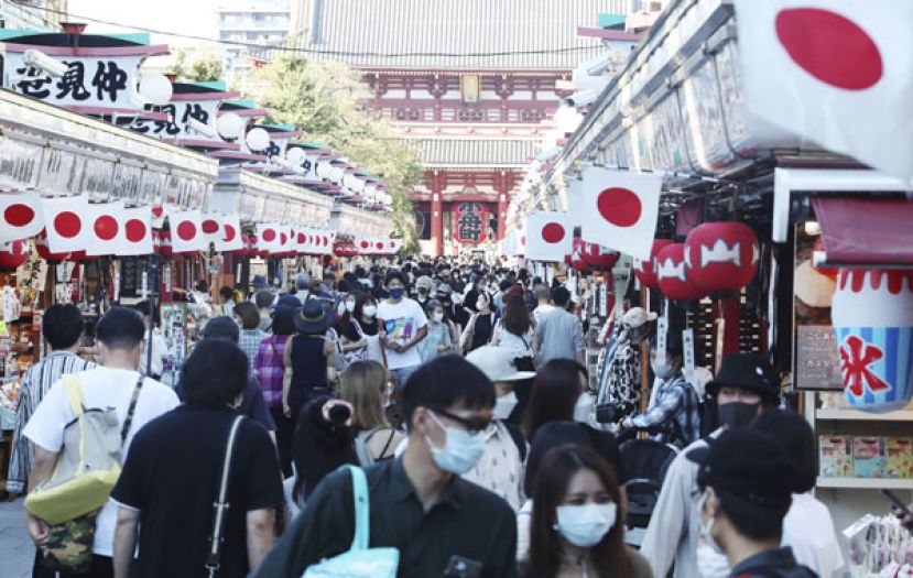 日本人口急速萎缩，尽管外籍居民增多，少子化却没有改善。