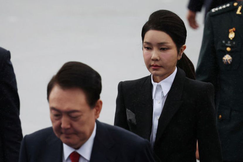 尹锡悦的妻子金建希涉炒股案。