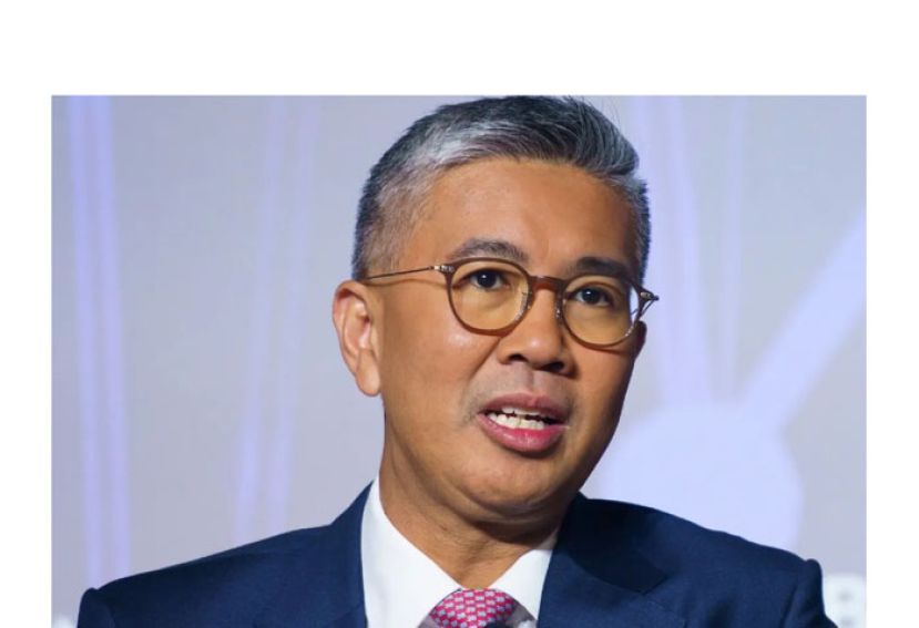 东姑扎富睿。