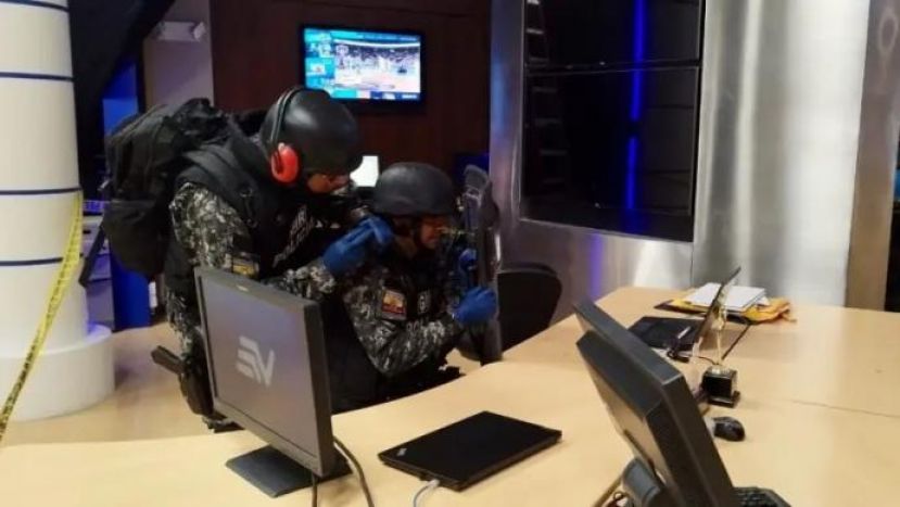 厄瓜多尔5名记者近日先后收到&ldquo;USB手指炸弹&rdquo;