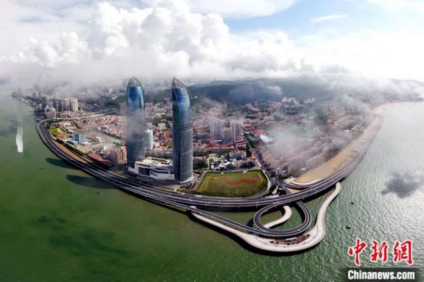 空中俯瞰&ldquo;海上花园&rdquo;城市&mdash;&mdash;厦门。