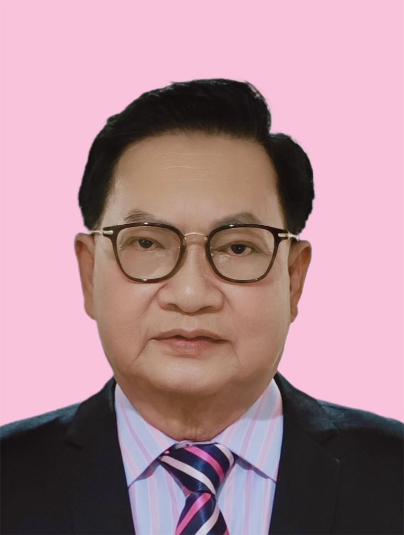 斯木省华总会长兼成邦江中华总商会会长拿督吴标生博士。