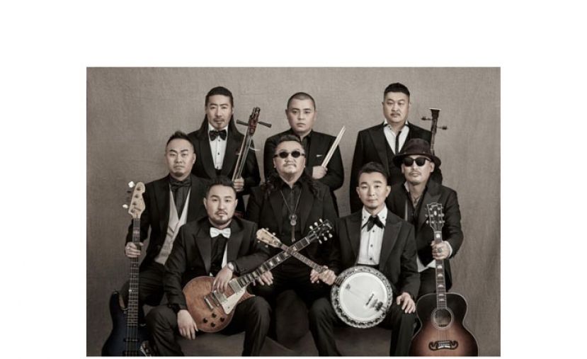 杭盖乐队使用民族乐器和西洋乐器。